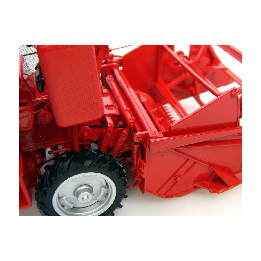 Agco - X993040288000 - Massey Ferguson 830 Modell im Maßstab 1:32