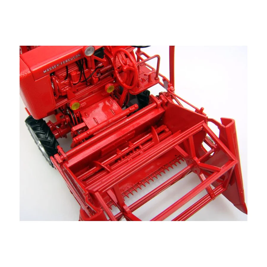Agco - X993040288000 - Massey Ferguson 830 Modell im Maßstab 1:32