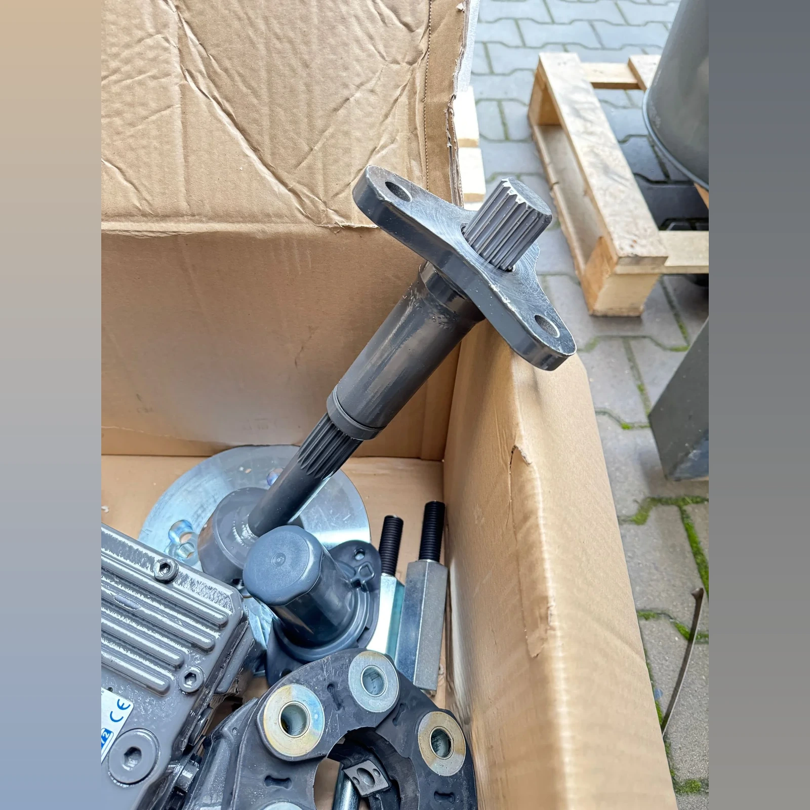 Aigner - 00.818.100001 - Fendt 500/700 SCR/S4 Zapfwelle
