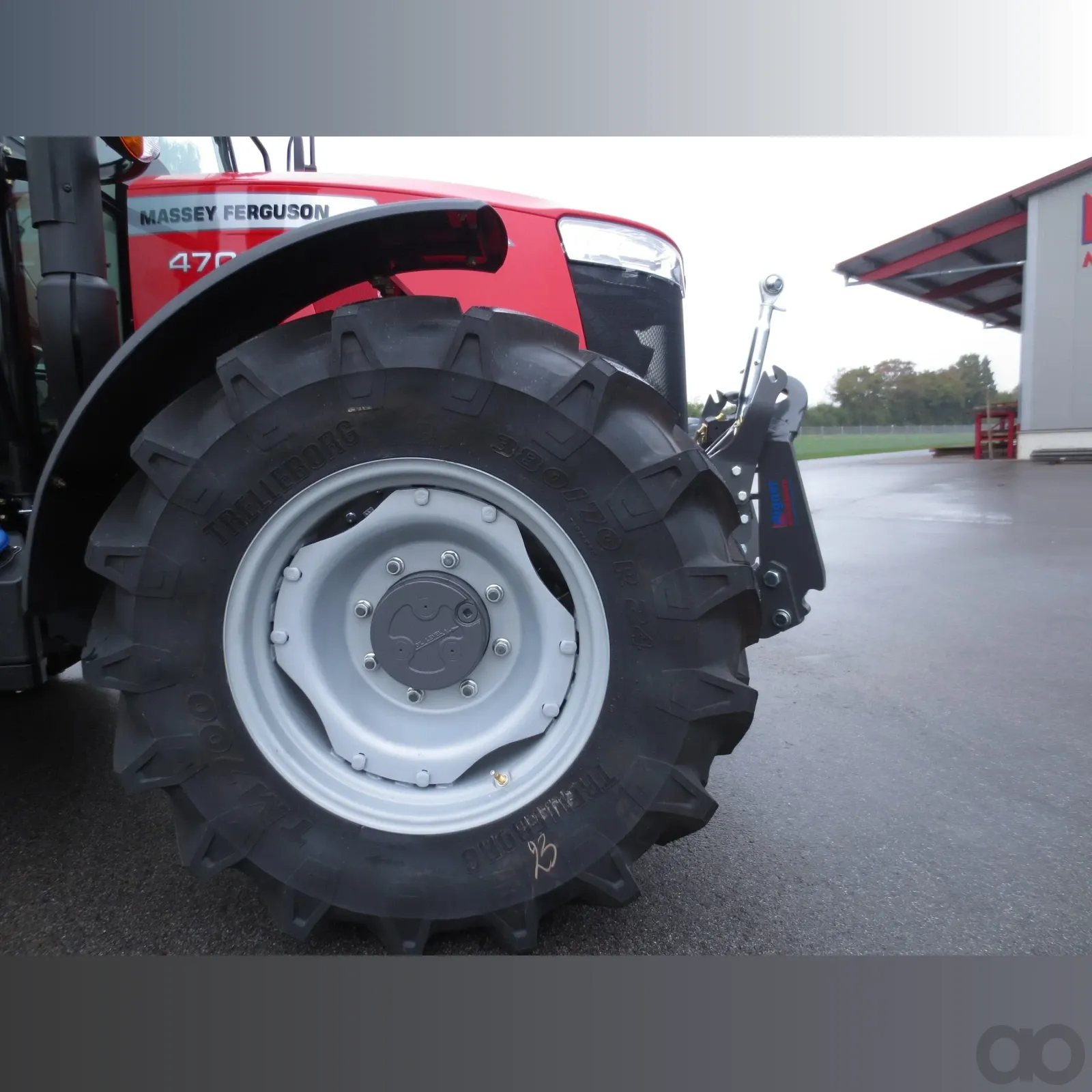 Aigner - 10.326.254001 - Massey Ferguson Serie 4700 Frontanbau