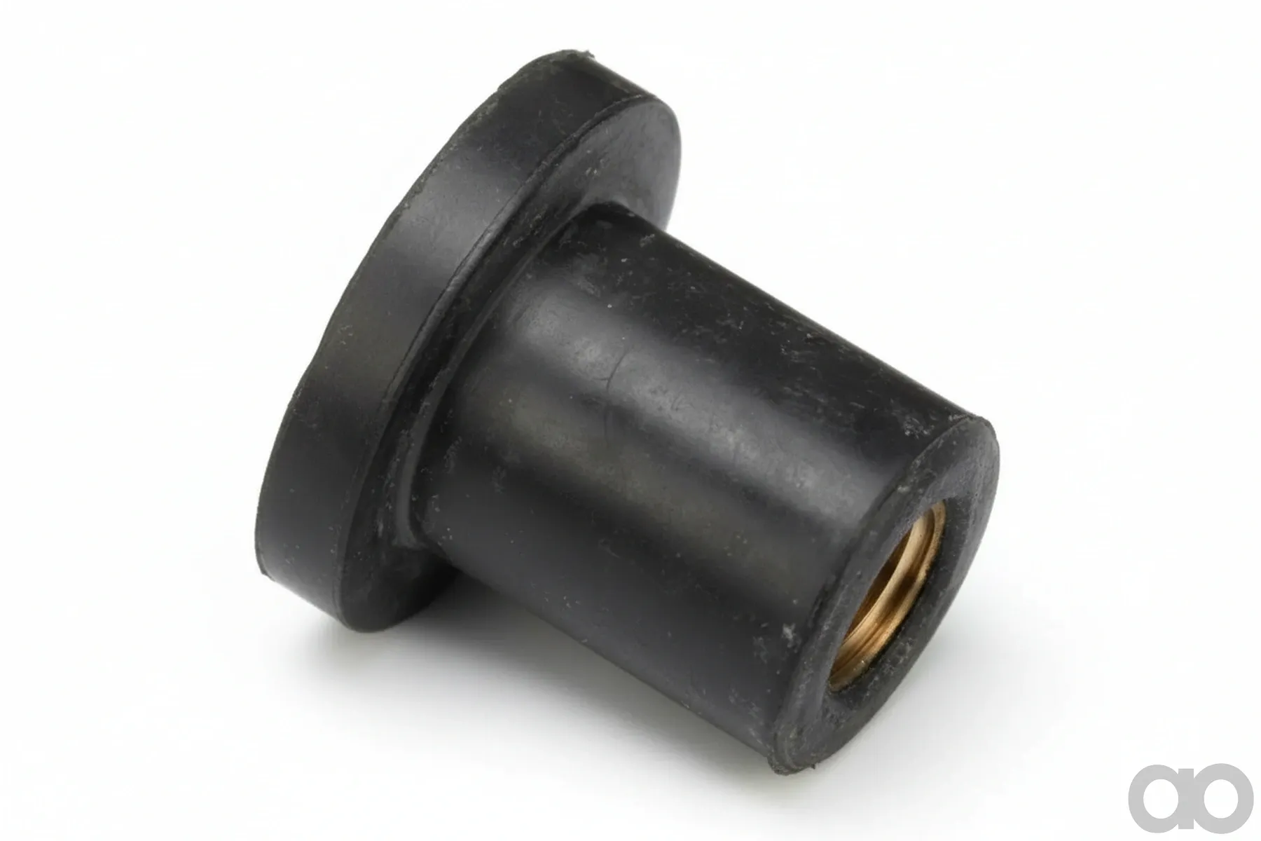 Case IH - D75755 - Isolator