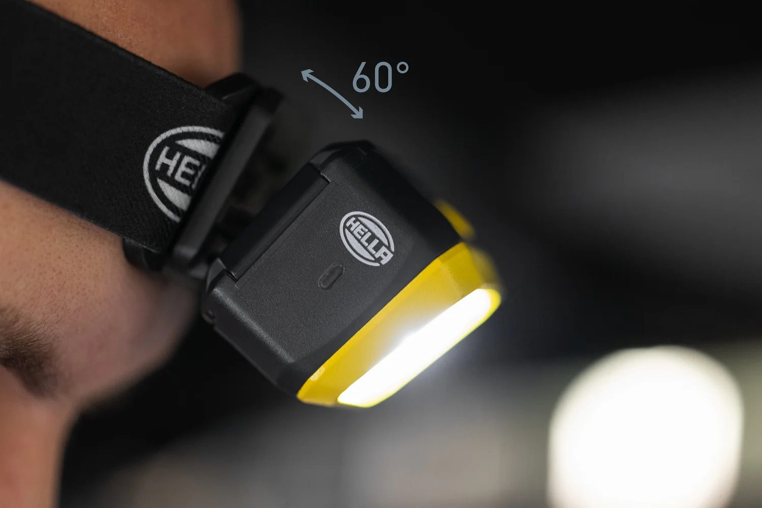 HELLA - 2XM 359 002-001 - LED-Handleuchte UHL500