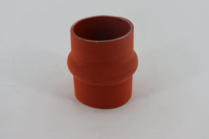 Donaldson - P532962 - Verbindungsstutzen 76 x 111mm (Gummi)