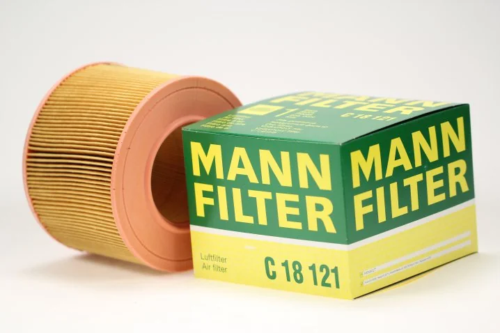 Mann-Filter - C 18 121 - Luftfilterelement