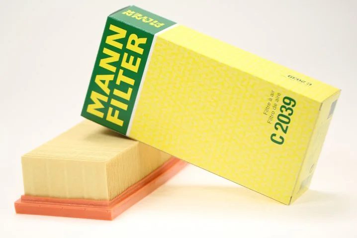 Mann-Filter - C 2039 - Luftfilterelement