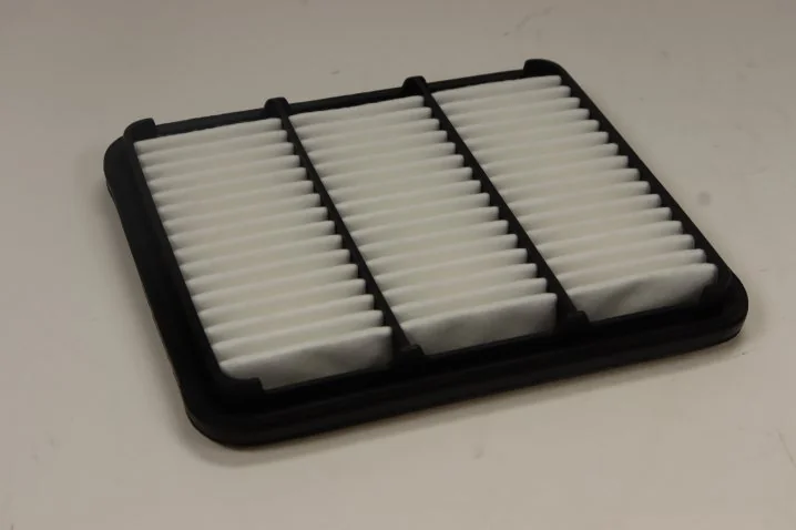 Mann-Filter - C 2214 - Luftfilterelement