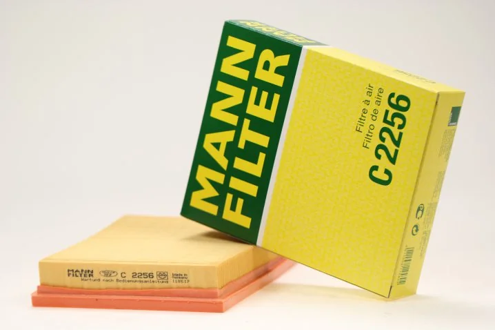 Mann-Filter - C 2256 - Luftfilterelement