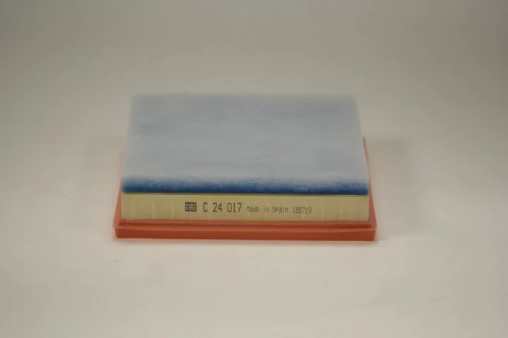 Mann-Filter - C 24 017 - Luftfilterelement