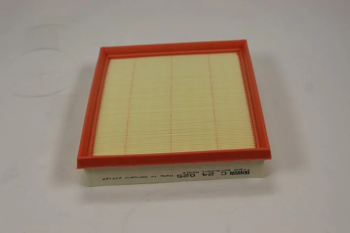 Mann-Filter - C 24 025 - Luftfilterelement