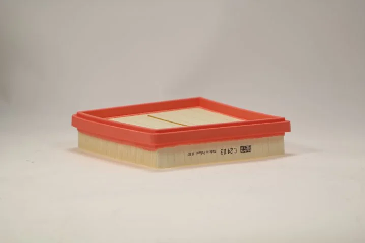 Mann-Filter - C 24 113 - Luftfilterelement