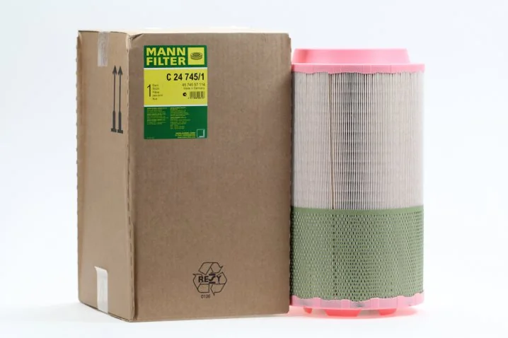 Mann-Filter - C 24 745/1 - Luftfilterelement (NLG21-21)