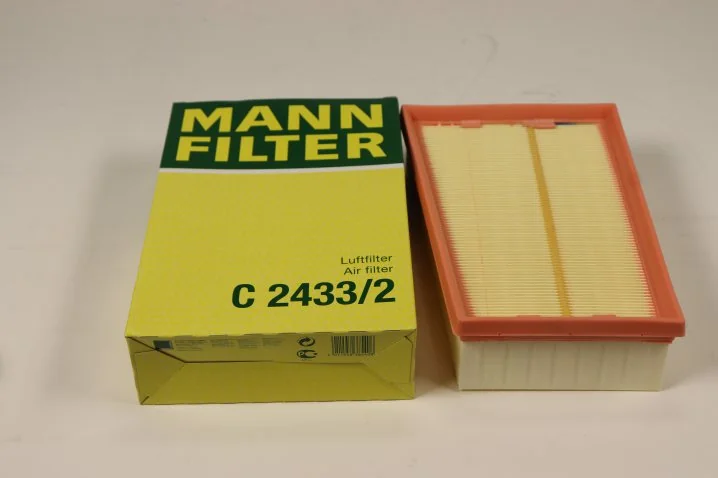 Mann-Filter - C 2433/2 - Luftfilterelement
