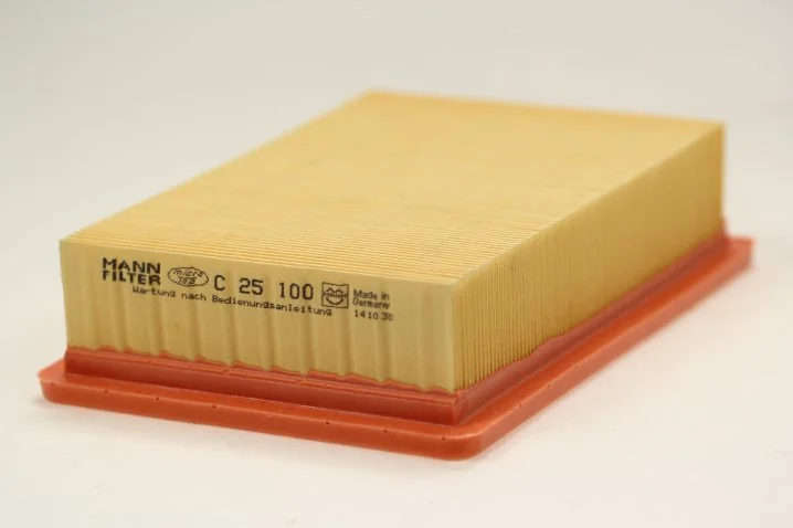 Mann-Filter - C 25 100 - Luftfilterelement