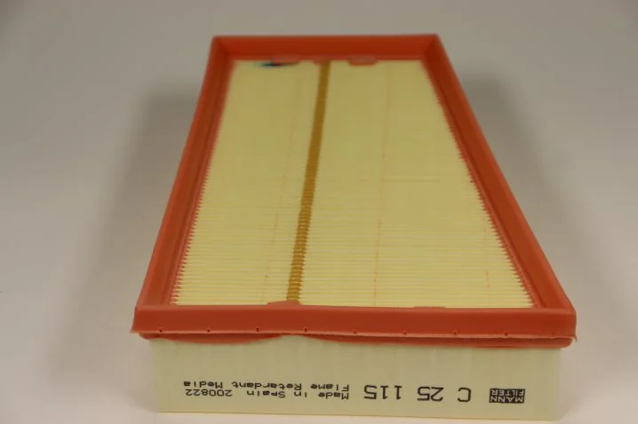 Mann-Filter - C 25 115 - Luftfilterelement