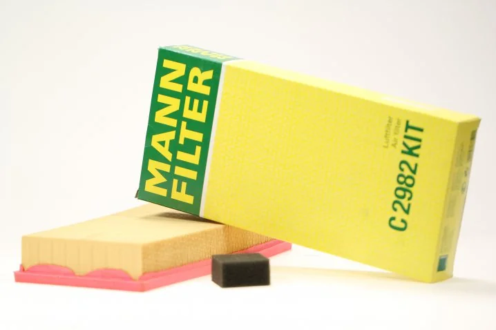 Mann-Filter - C 2982 KIT - Luftfilterelement (Servicekit)