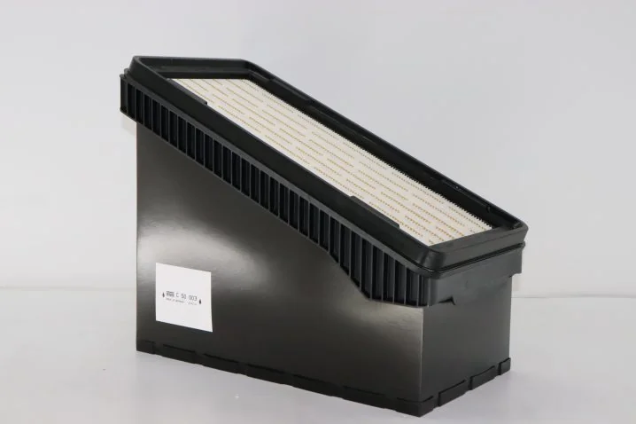 Mann-Filter - C 50 003 - Luftfilterelement (Iqoron)