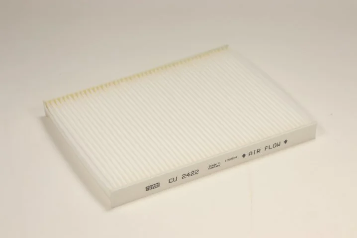 Mann-Filter - CU 2422 - Innenraumfilterelement
