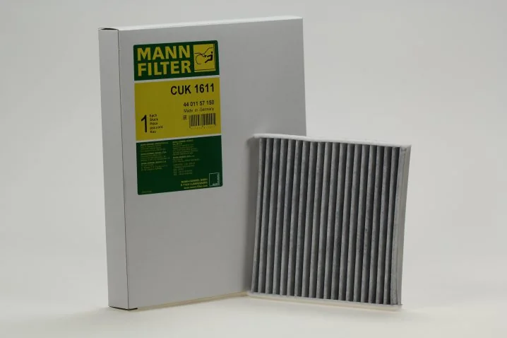 Mann-Filter - CUK 1611 - Innenraumfilterelement (Aktivkohle)