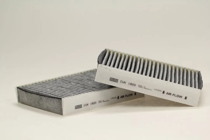 Mann-Filter - CUK 1820-2 - Innenraumfilterelement (Aktivkohle)