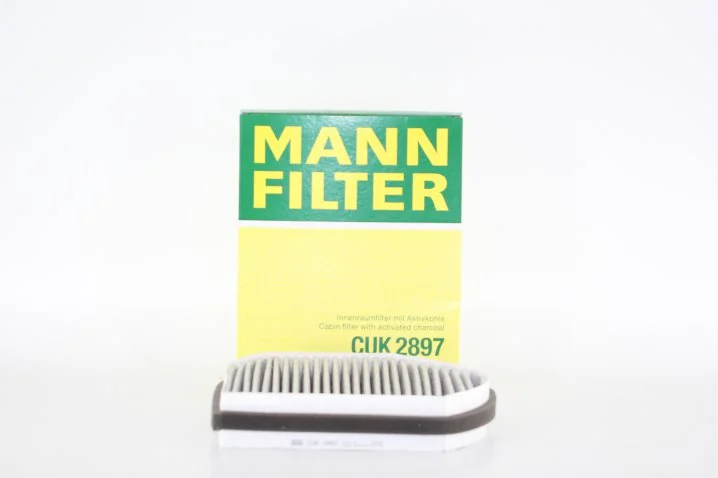 Mann-Filter - CUK 2897 - Innenraumfilterelement (Aktivkohle)