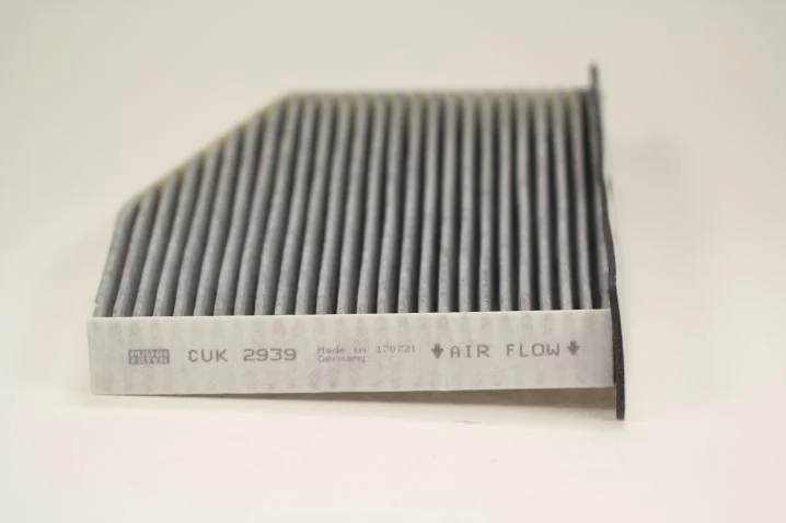 Mann-Filter - CUK 2939 - Innenraumfilterelement (Aktivkohle)