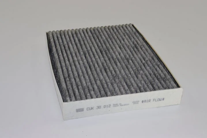 Mann-Filter - CUK 30 012 - Innenraumfilterelement (Aktivkohle)