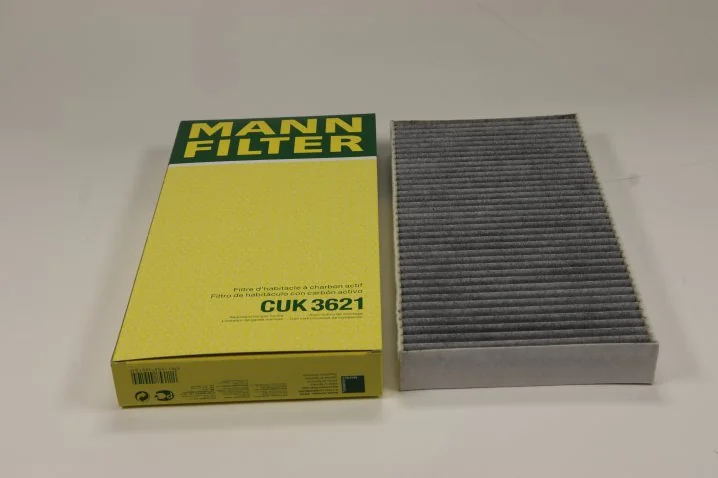 Mann-Filter - CUK 3621 - Innenraumfilterelement (Aktivkohle)