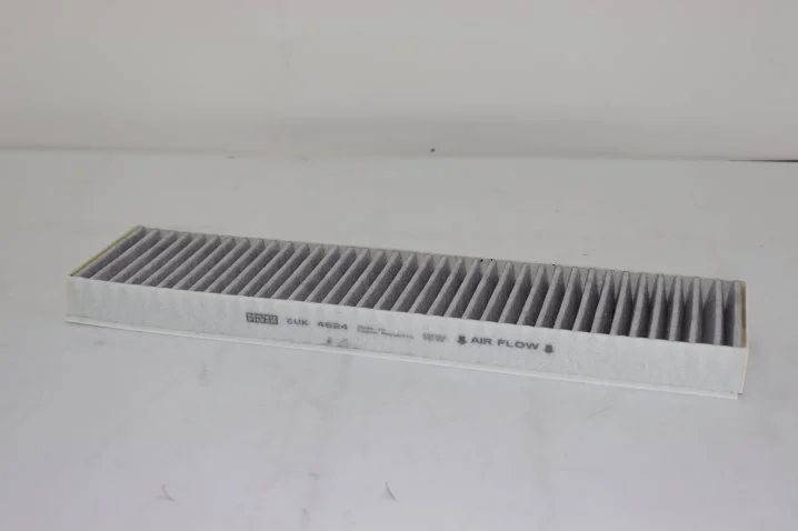 Mann-Filter - CUK 4624 - Innenraumfilterelement (Aktivkohle)
