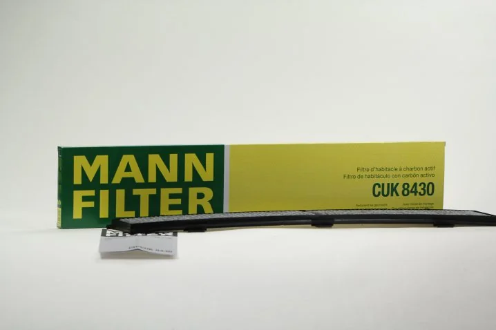 Mann-Filter - CUK 8430 - Innenraumfilterelement (Aktivkohle)