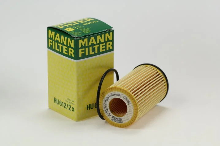 Mann-Filter - HU 612/2 x - Ölfilterelement, metallfrei