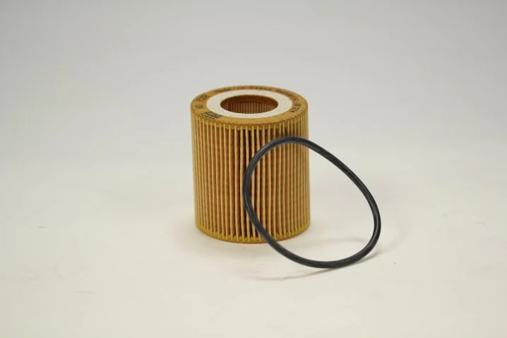 Mann-Filter - HU 7002 z - Ölfilterelement (metallfrei)