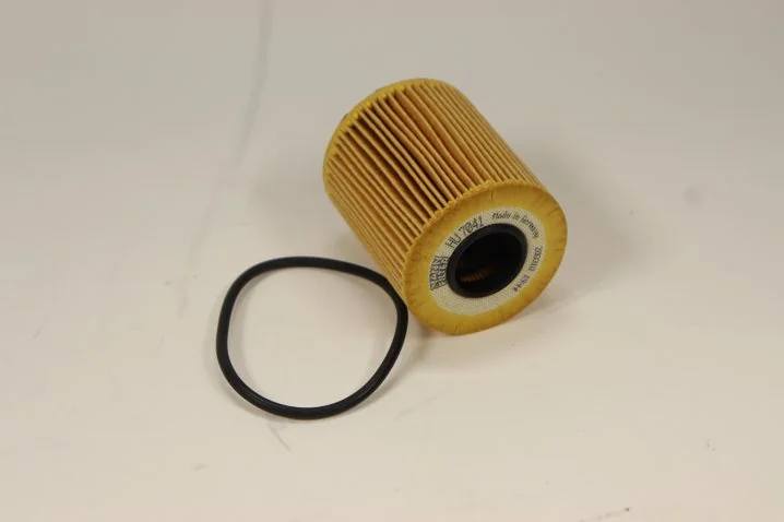 Mann-Filter - HU 7041 z - Ölfilterelement (metallfrei)