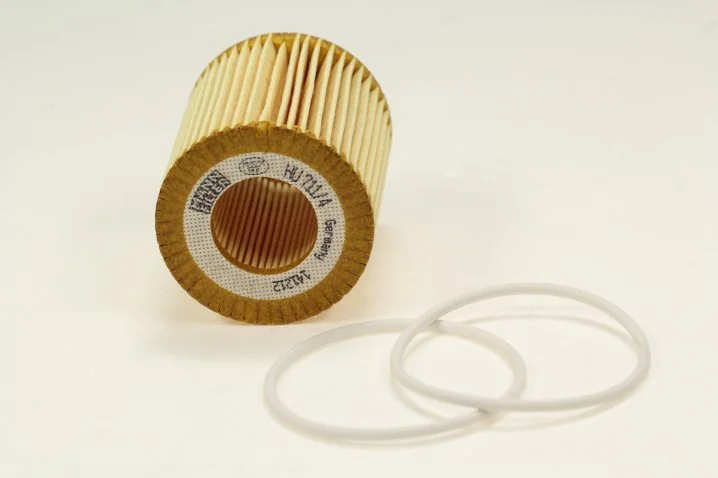 Mann-Filter - HU 711/4 x - Flüssigkeitsfilterelement (metallfrei)