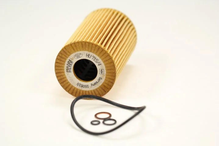 Mann-Filter - HU 715/4 x - Ölfilterelement, metallfrei