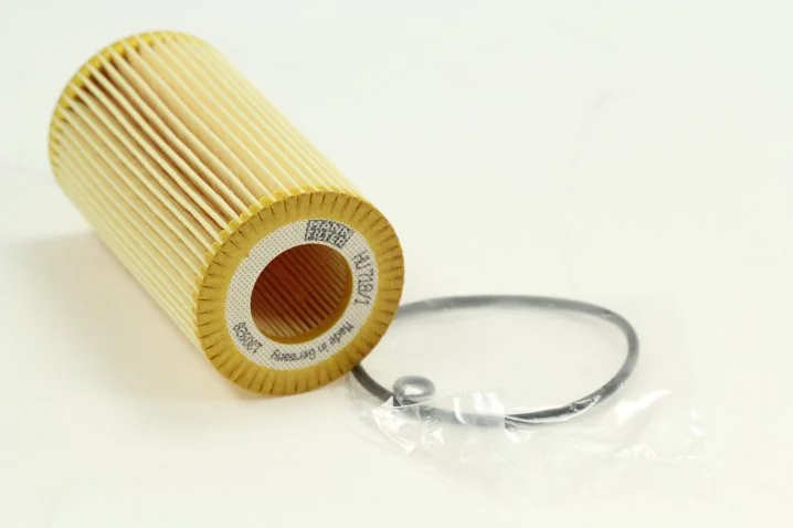 Mann-Filter - HU 718/1 n - Flüssigkeitsfilterelement (metallfrei)