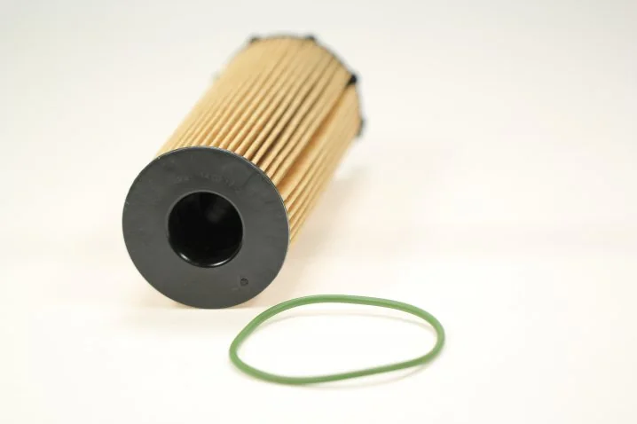 Mann-Filter - HU 8001 x - Flüssigkeitsfilterelement (metallfrei)