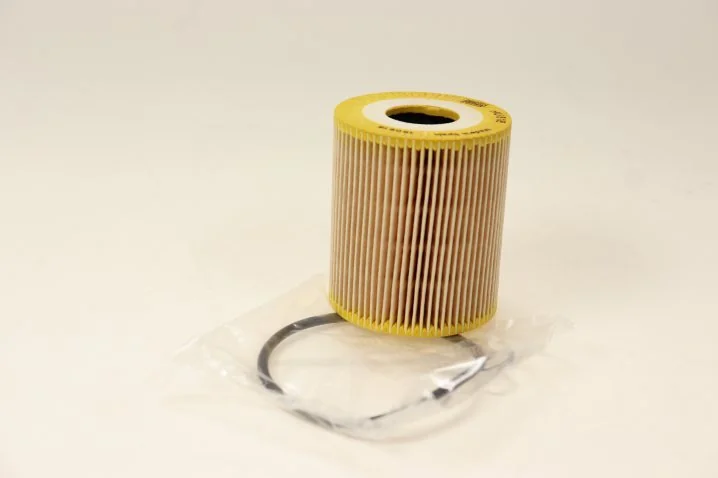 Mann-Filter - HU 818 x - Ölfilterelement, metallfrei