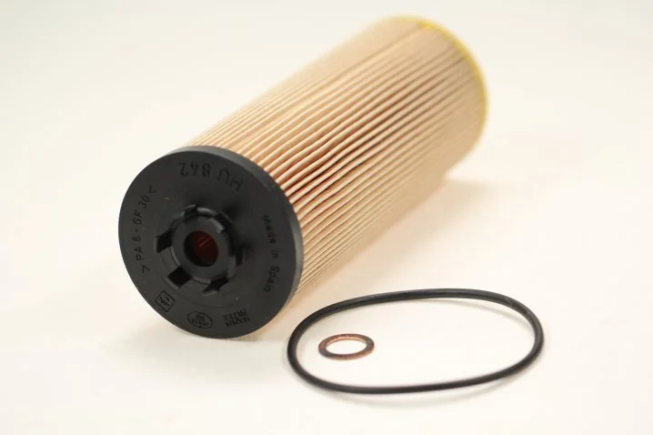 Mann-Filter - HU 842 x - Flüssigkeitsfilterelement (metallfrei)