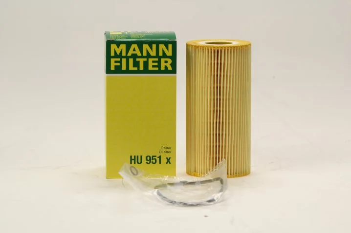 Mann-Filter - HU 951 x - Flüssigkeitsfilterelement (metallfrei)