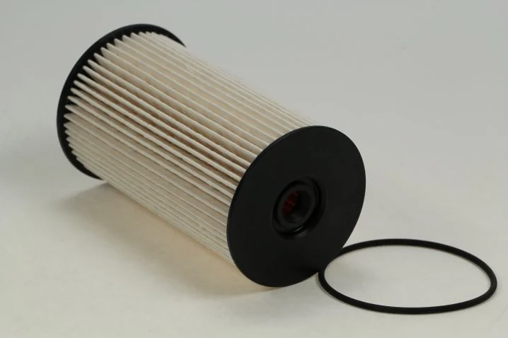 Mann-Filter - PU 825 x - Kraftstofffilterelement (metallfrei)