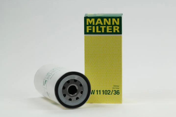 Mann-Filter - W 11 102/36 - Ölfilter SpinOn