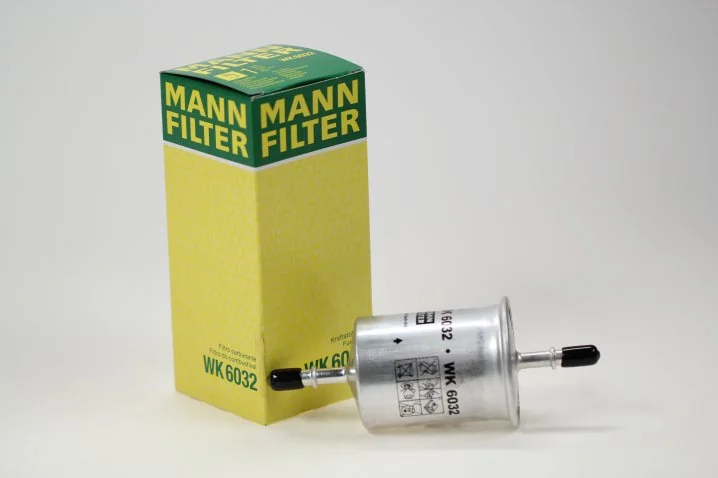 Mann-Filter - WK 6032 - Kraftstoff-Leitungsfilter (Inline)