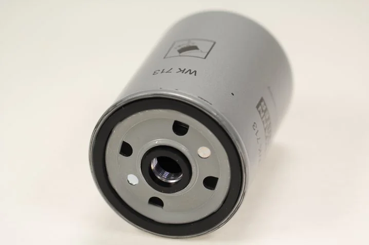 Mann-Filter - WK 713 - Kraftstoffwechselfilter