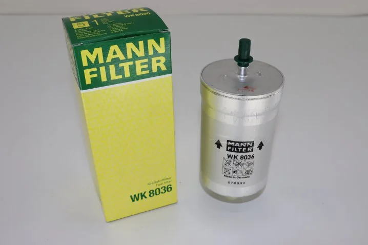 Mann-Filter - WK 8036 - Kraftstoff-Leitungsfilter (Inline)