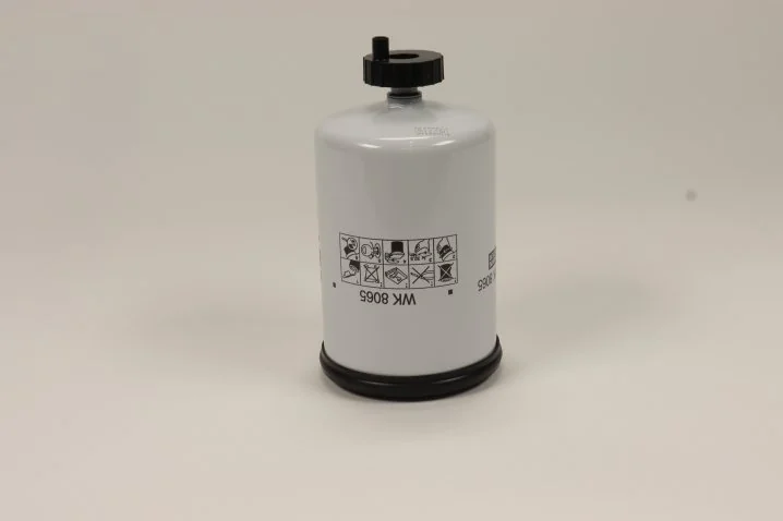 Mann-Filter - WK 8065 - Kraftstofffilter SpinOn