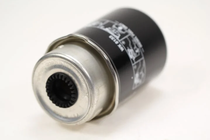 Mann-Filter - WK 8133 - Kraftstofffilter SpinOn