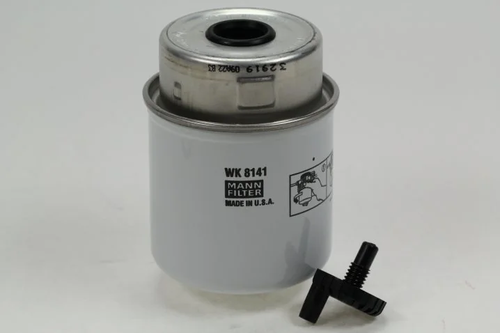 Mann-Filter - WK 8141 - Kraftstoffwechselfilter