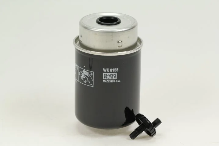 Mann-Filter - WK 8155 - Kraftstoffwechselfilter