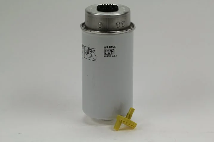 Mann-Filter - WK 8158 - Kraftstofffilter SpinOn