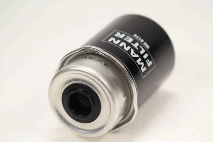 Mann-Filter - WK 8173 - Kraftstoffwechselfilter